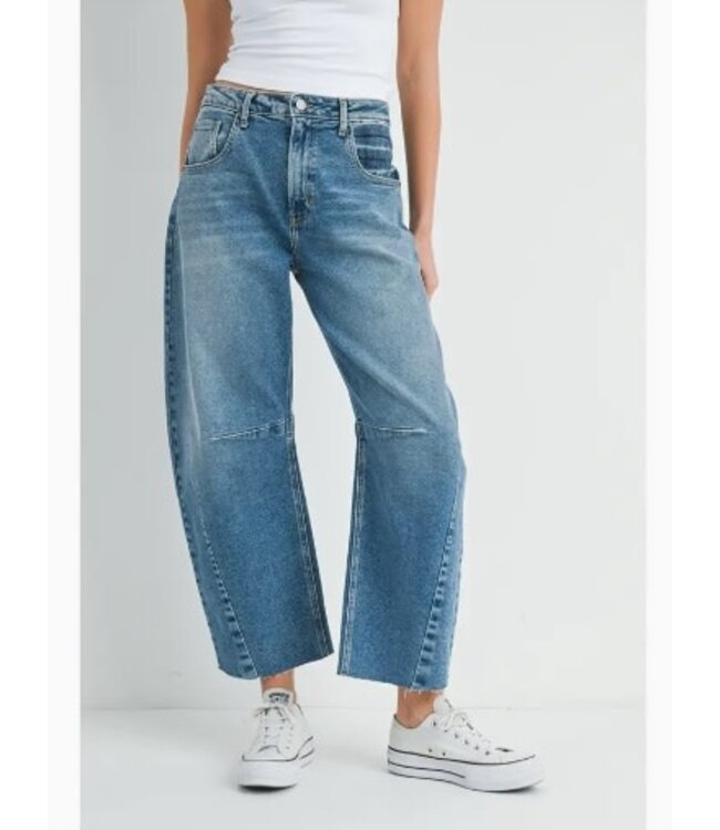 Barrel Jean w/ Seams