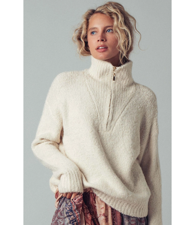 Textured Quarter-Zip Fold Collar Sweater Ivory