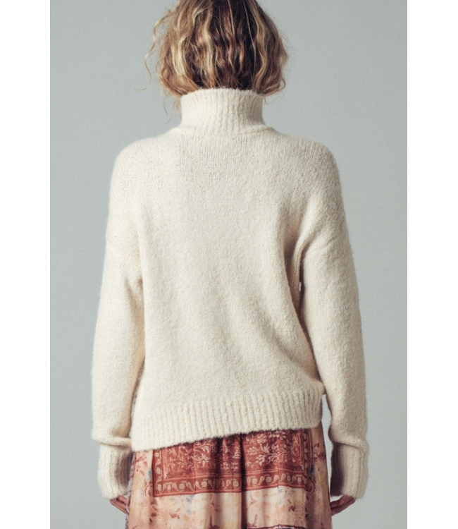 Textured Quarter-Zip Fold Collar Sweater Ivory
