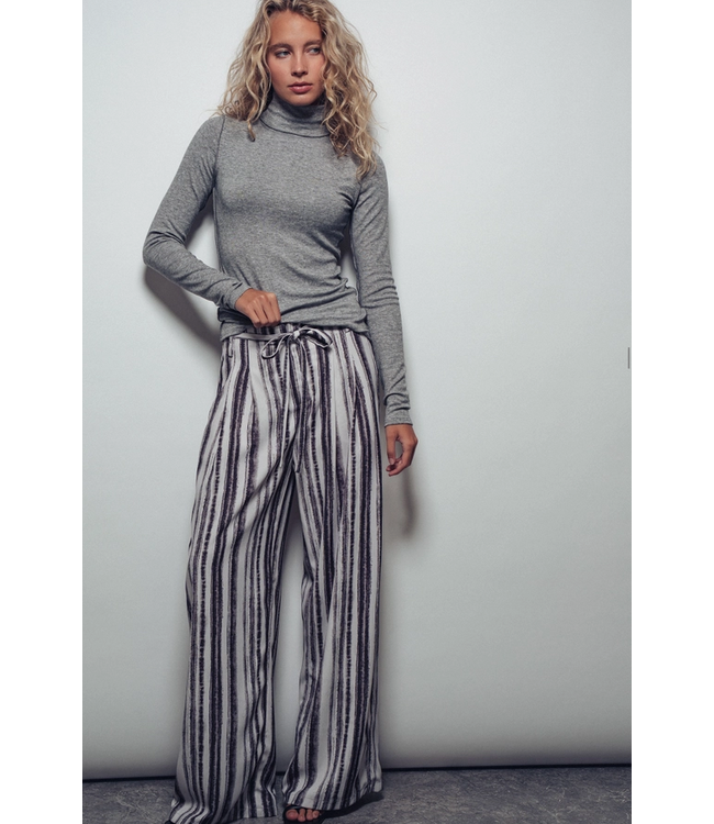 Solid Turtleneck Top Grey