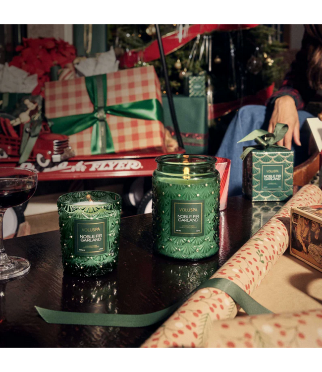 Voluspa 6.5 oz Noble Fir Garland Candle