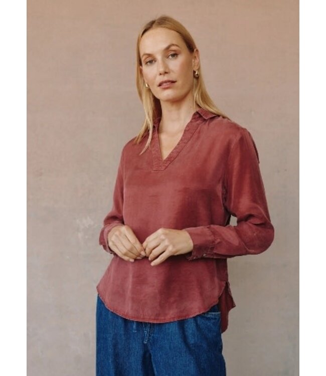 Bella Dahl Clean Front Pullover Ruby Dusk