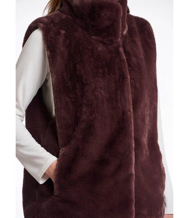 Lison Short Faux Fur Wasitcoat Chocolate