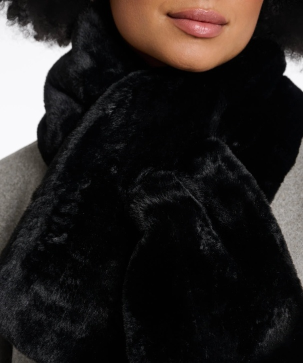 Women’s Winter Accessories – Scarves, Hats & Gloves | Simply Elegant Boutique