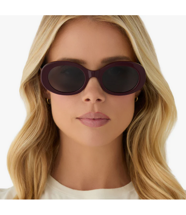 Diff Eyewear Lainey Dark Cherry Lacquer/Gry
