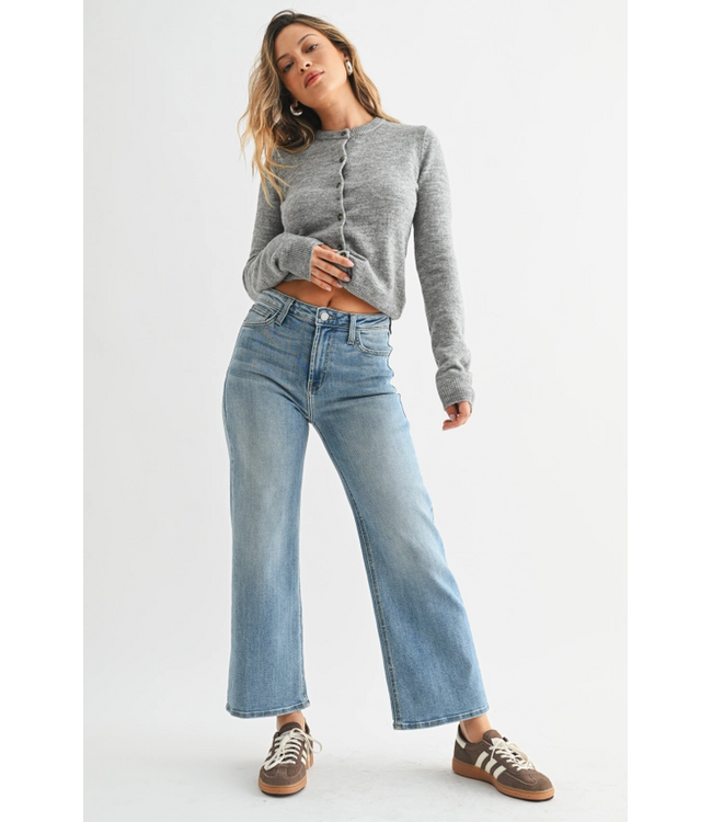 Just Black Denim The Classic Wide Leg Crop Jean Med Wash