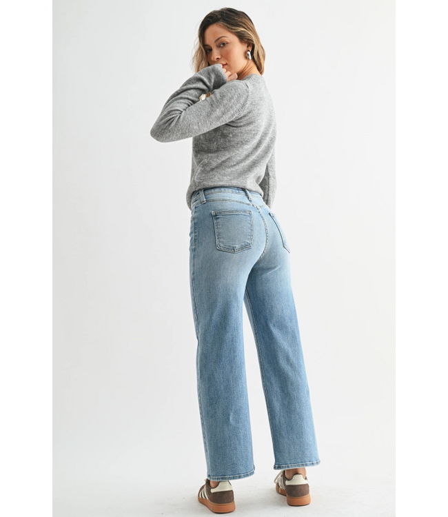 Just Black Denim The Classic Wide Leg Crop Jean Med Wash