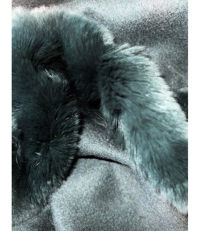 Linda Richards Cashmere Shawl