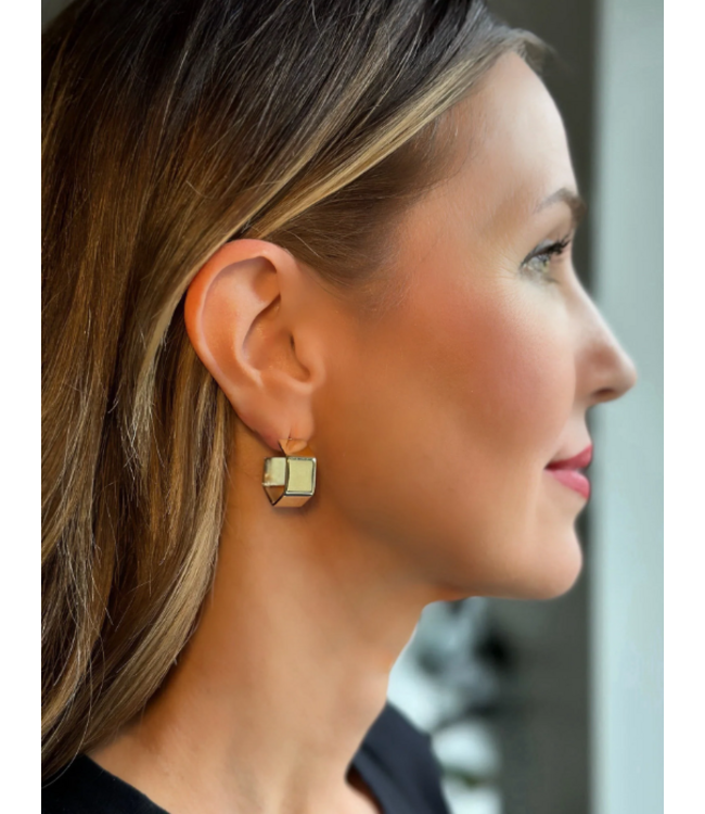 Desiree Huggies Gold