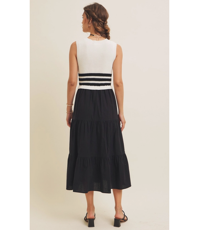 Everyday Escape Mixed Media Tiered Sweater Midi Dress Black