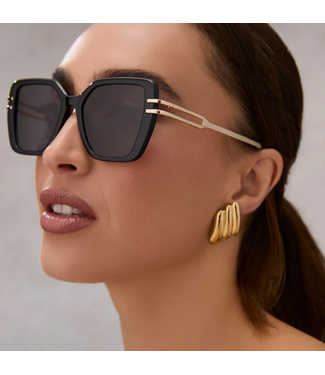 Diff Eyewear Dasha Black Sunglasses