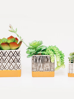 Dolomite Square Planter Black and White