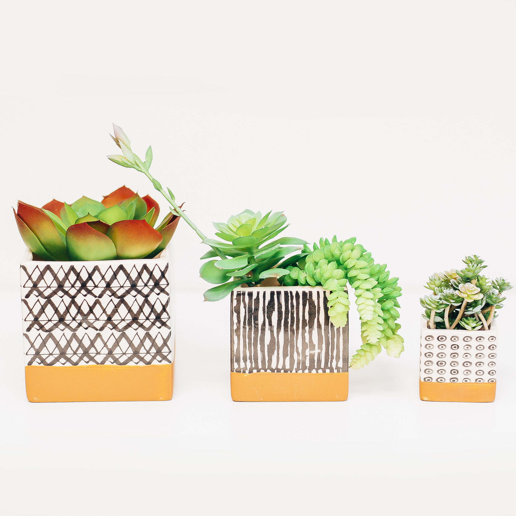 Dolomite Square Planter Black and White