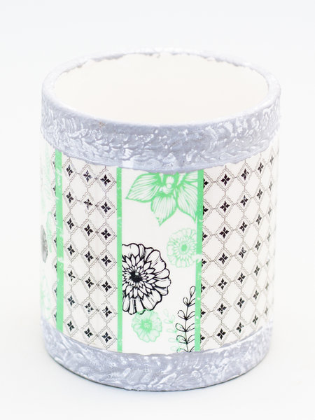 Dolomite Flower Vase With Decal 13x15cm