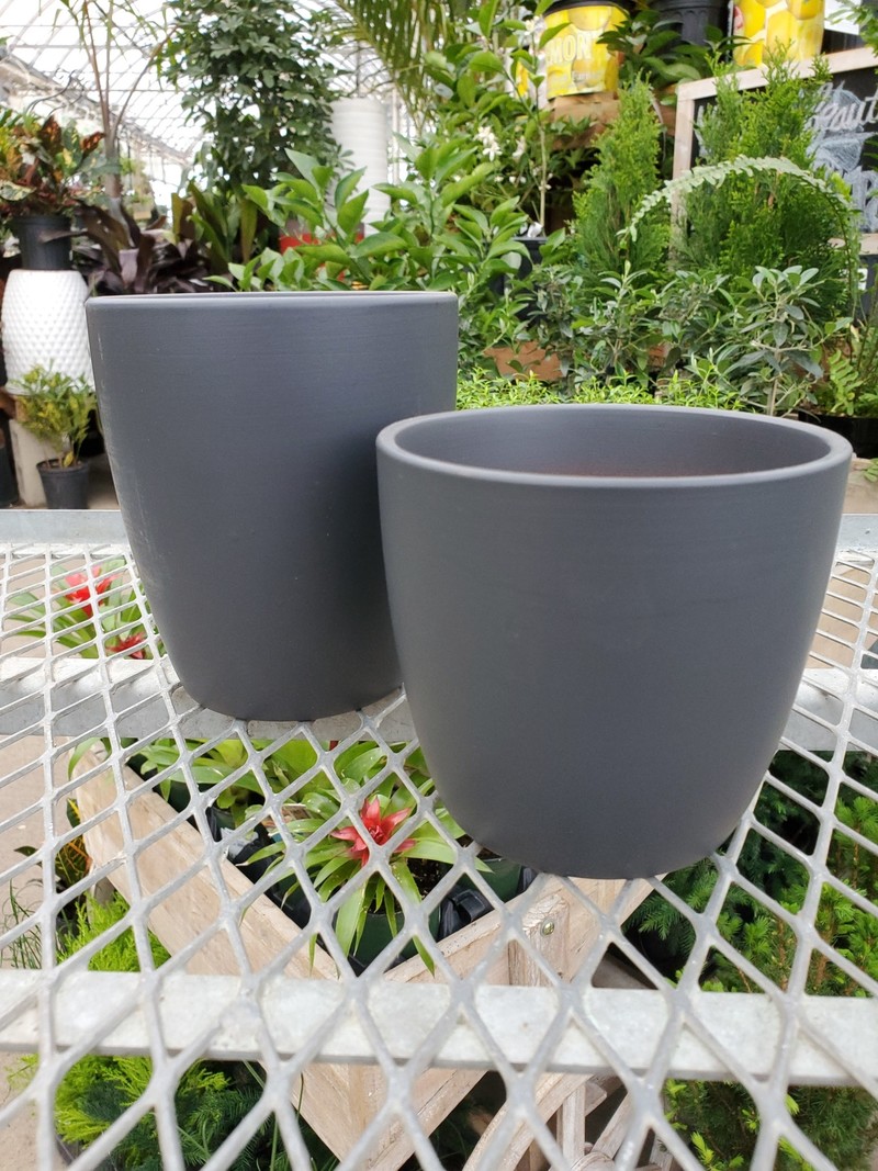 Smooth Finish Ceramic Pot