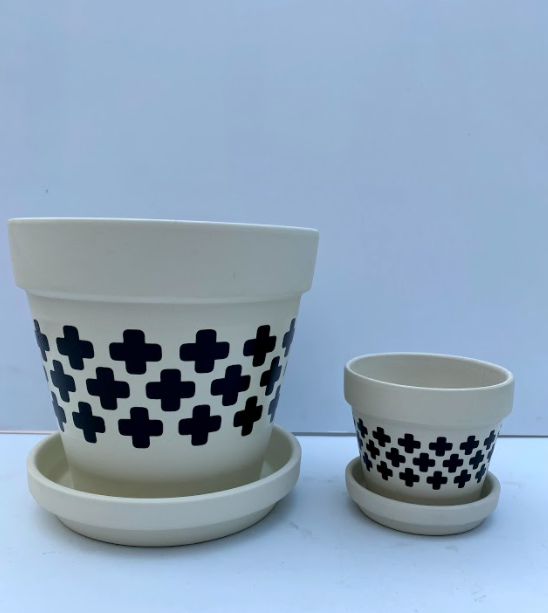 Tribal Standard Pot With Saucer