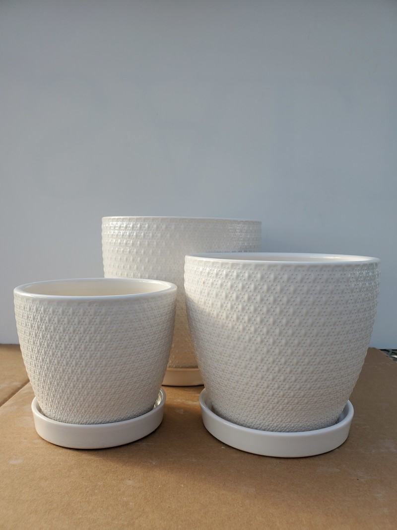 Dutch Growers Ceramic Pot With Saucer White Diamond