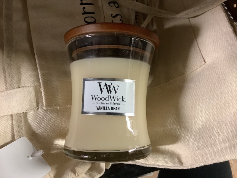 Woodwick Vanilla Bean Hourglass Candle