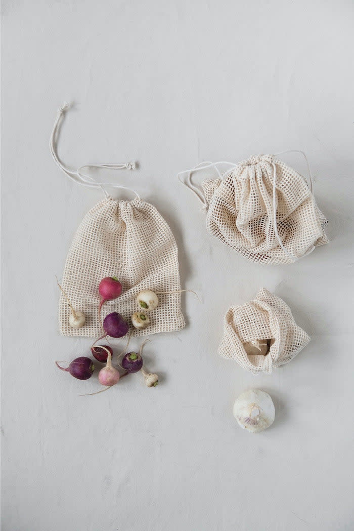Creative Co-Op Cotton Mesh Drawstring Food Bags Set of 3