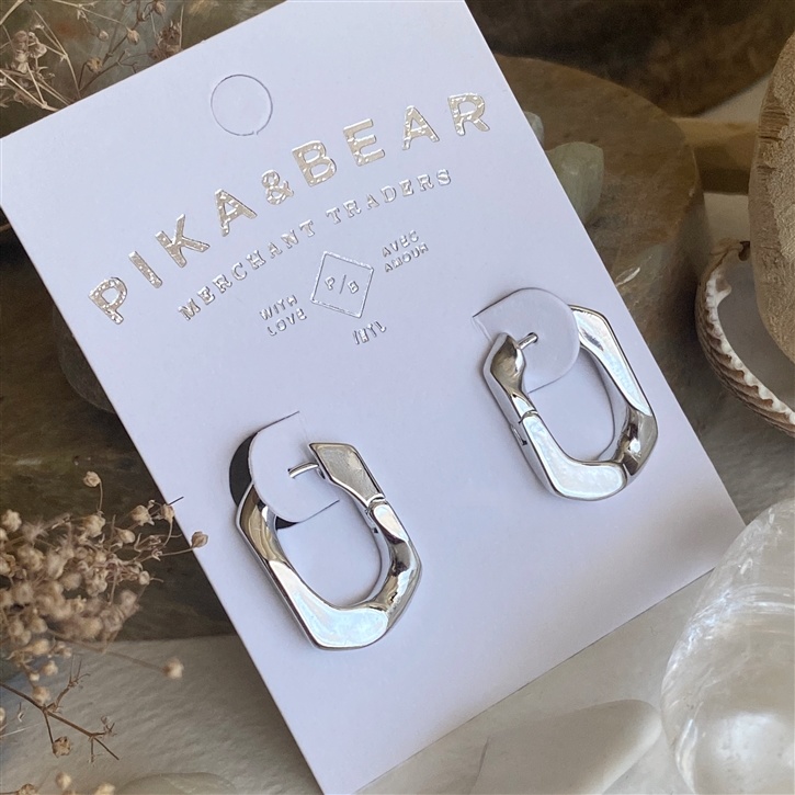 Pika & Bear Cubanos Wavy Rectangular Hinge Hoops