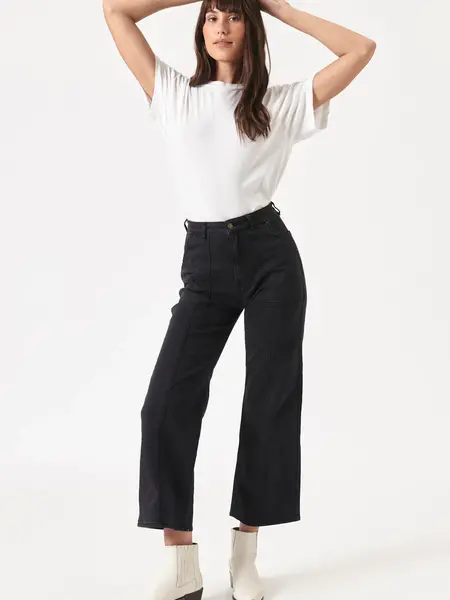 Fiona Mid Rise Wide Leg Jeans - Dutch Growers Saskatoon