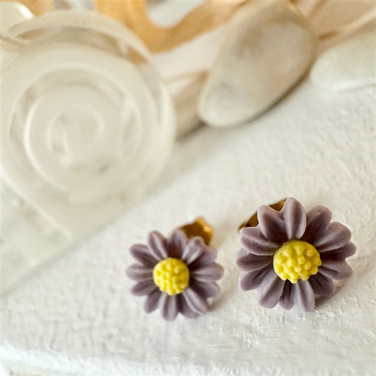 Pika & Bear Bellis Porcelain Daisy Studs
