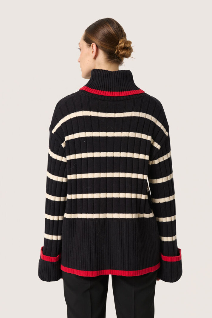 Soaked in Luxury Musling Ribbed Rollneck