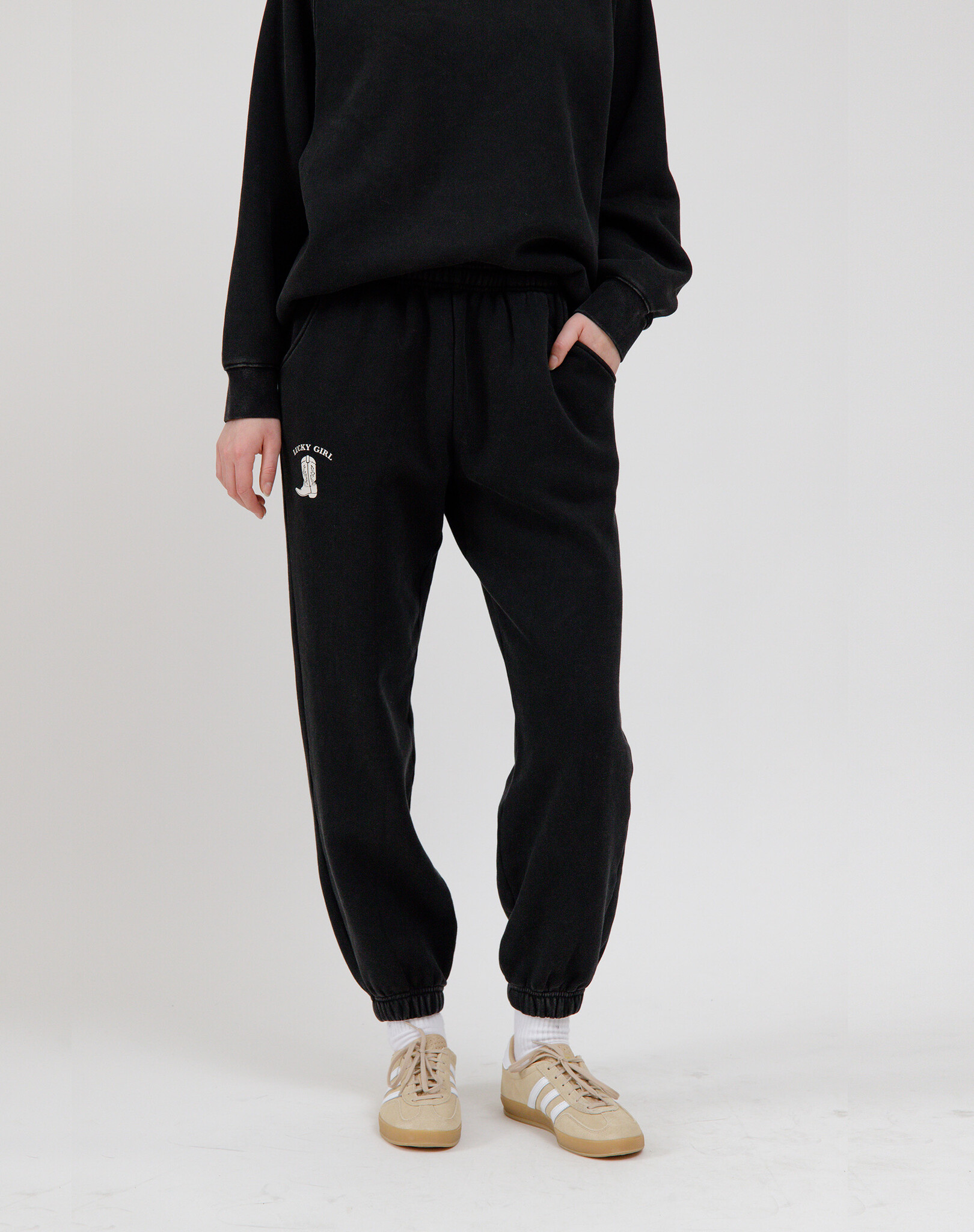 Brunette The Label Oversized Jogger Lucky Girl