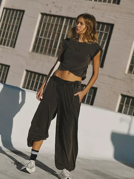 Free People Logo Hot Shot Crossover Set