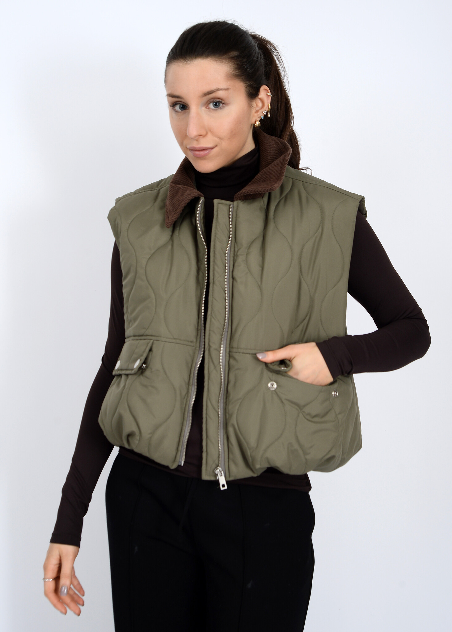 Chelsea Quilted Vest - Dutch Growers Saskatoon