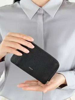 Co-Lab Madelyn Wallet