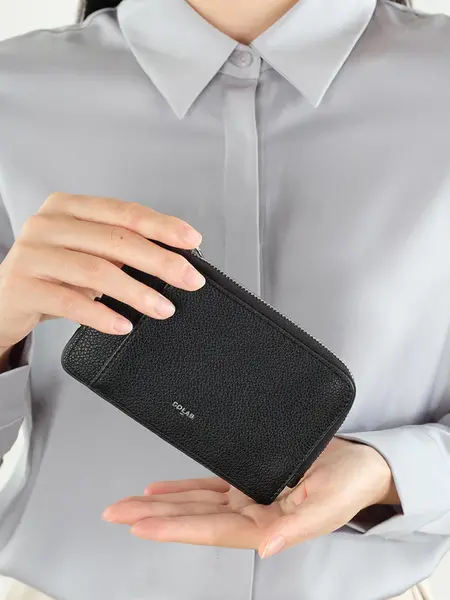 Co-Lab Madelyn Wallet