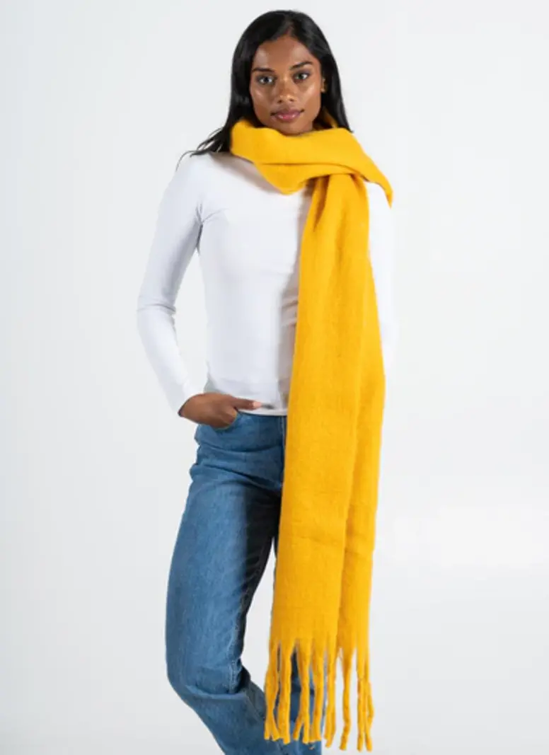 Cest Moi Solid Plush Scarf