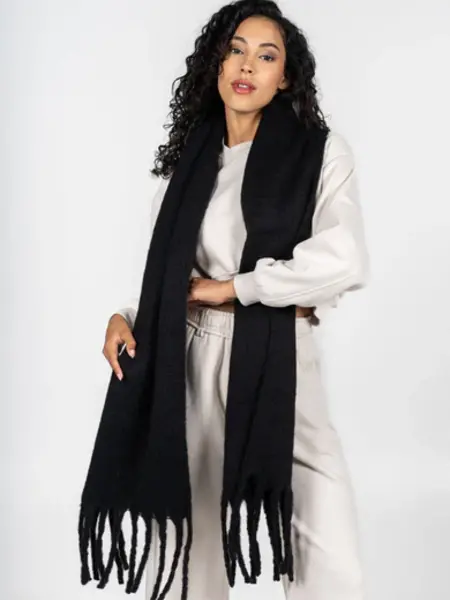 Cest Moi Solid Plush Scarf