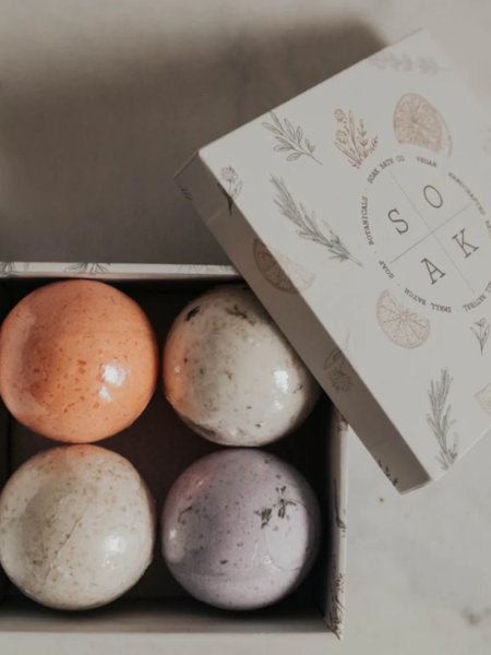 SOAK Bath Co Mini Bath Bomb Gift Box