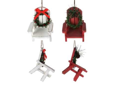 Deck Chair with Wreath Ornament