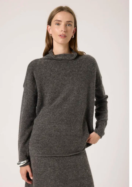 Soaked in Luxury Miya Slim Sleeve Pullover