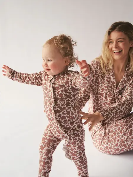 Bambi & Birdie Ruffled Zipper Sleeper