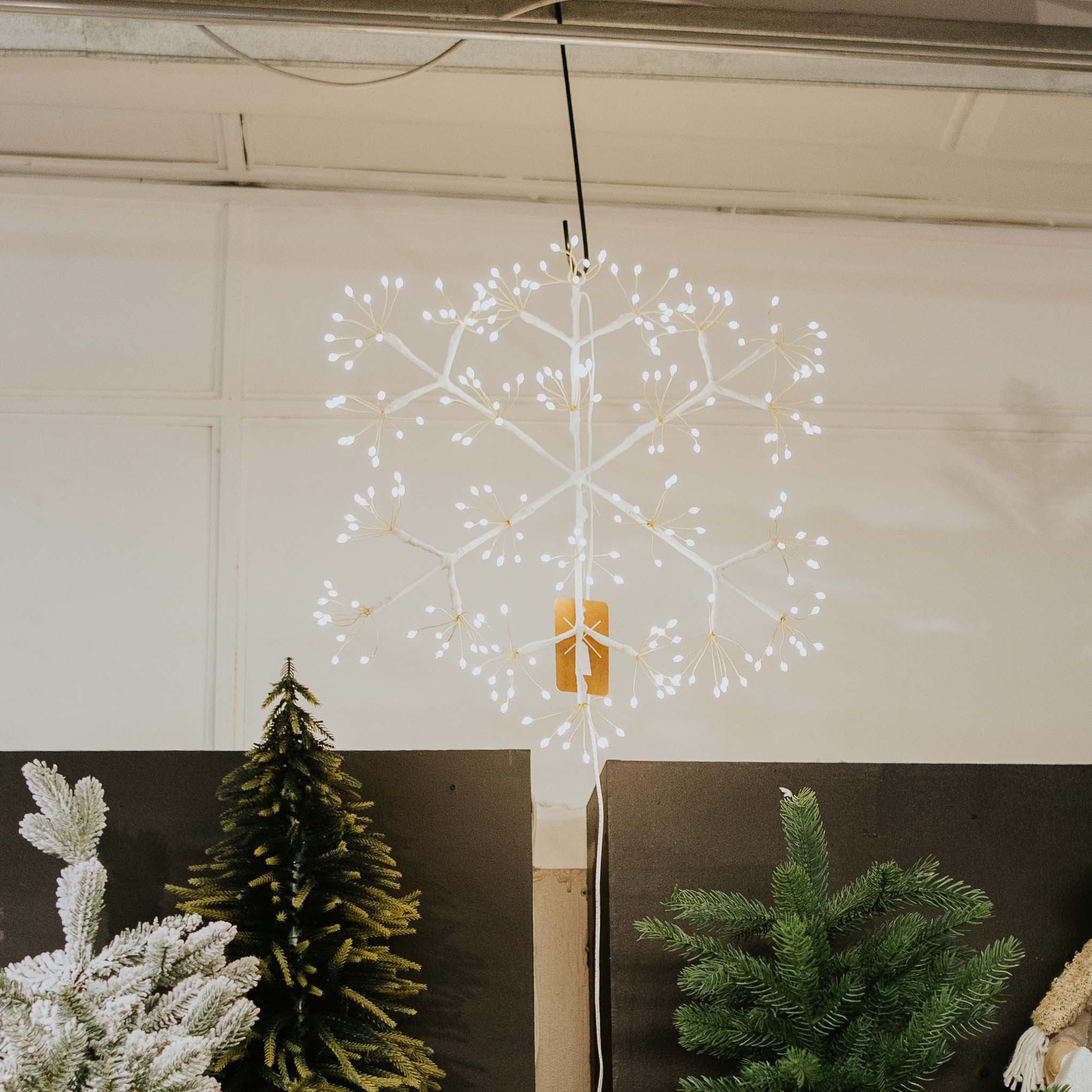 Lit Snowflake 19.5"