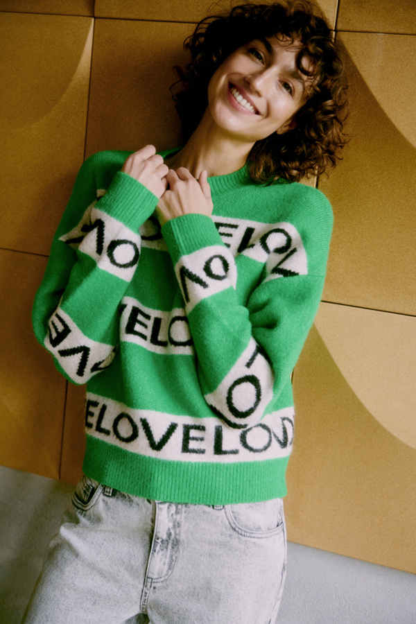 B.Young Omea Love Jumper