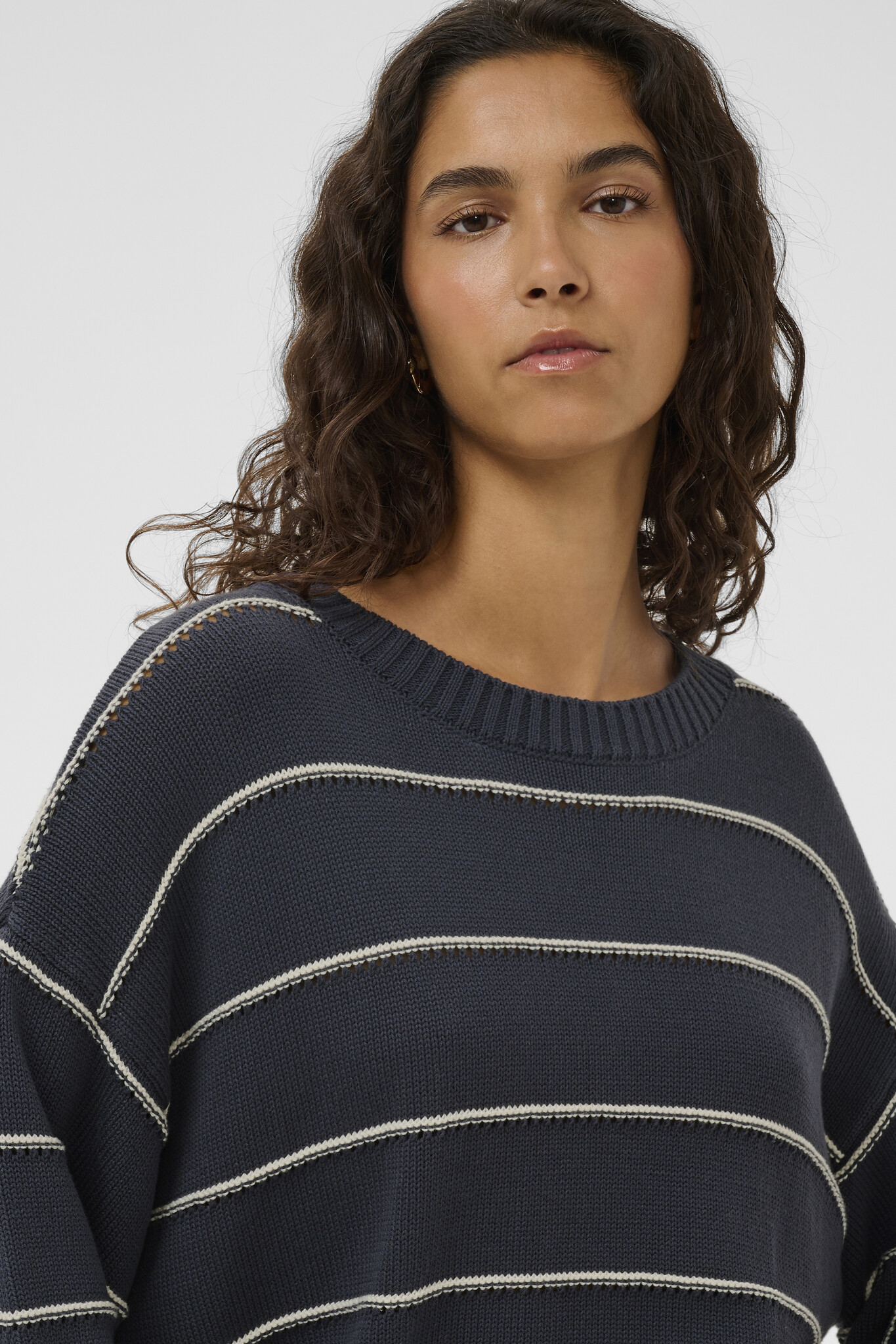 Soaked in Luxury Rava Romy Pullover