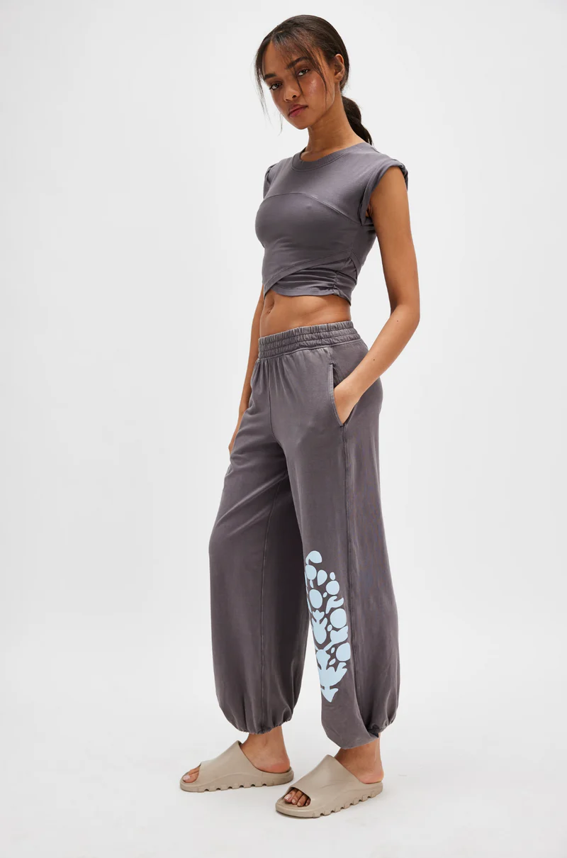 Free People Logo Hot Shot Crossover Set