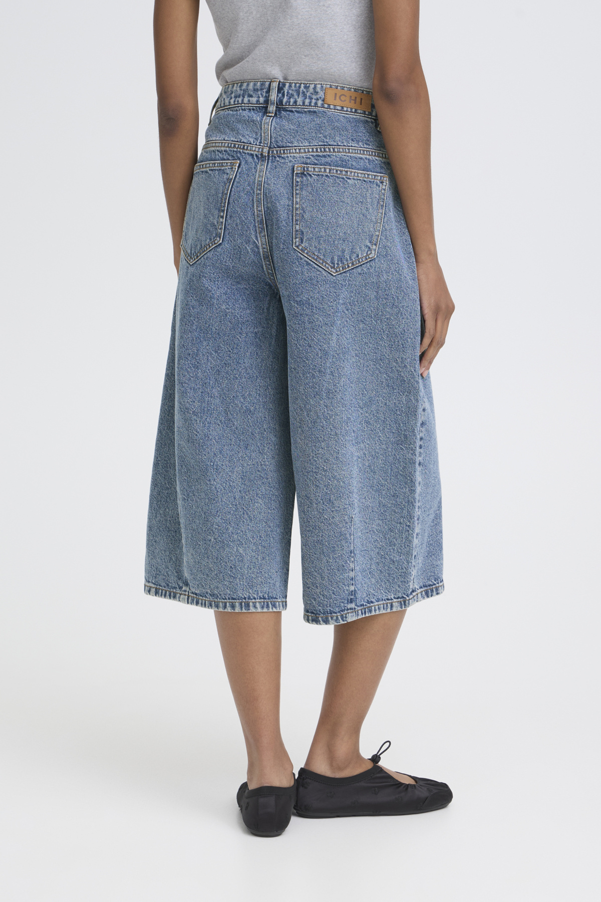 Ichi Aveny Long Shorts