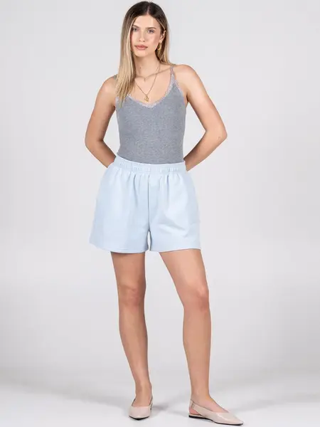 Cest Moi Cotton Mid Short