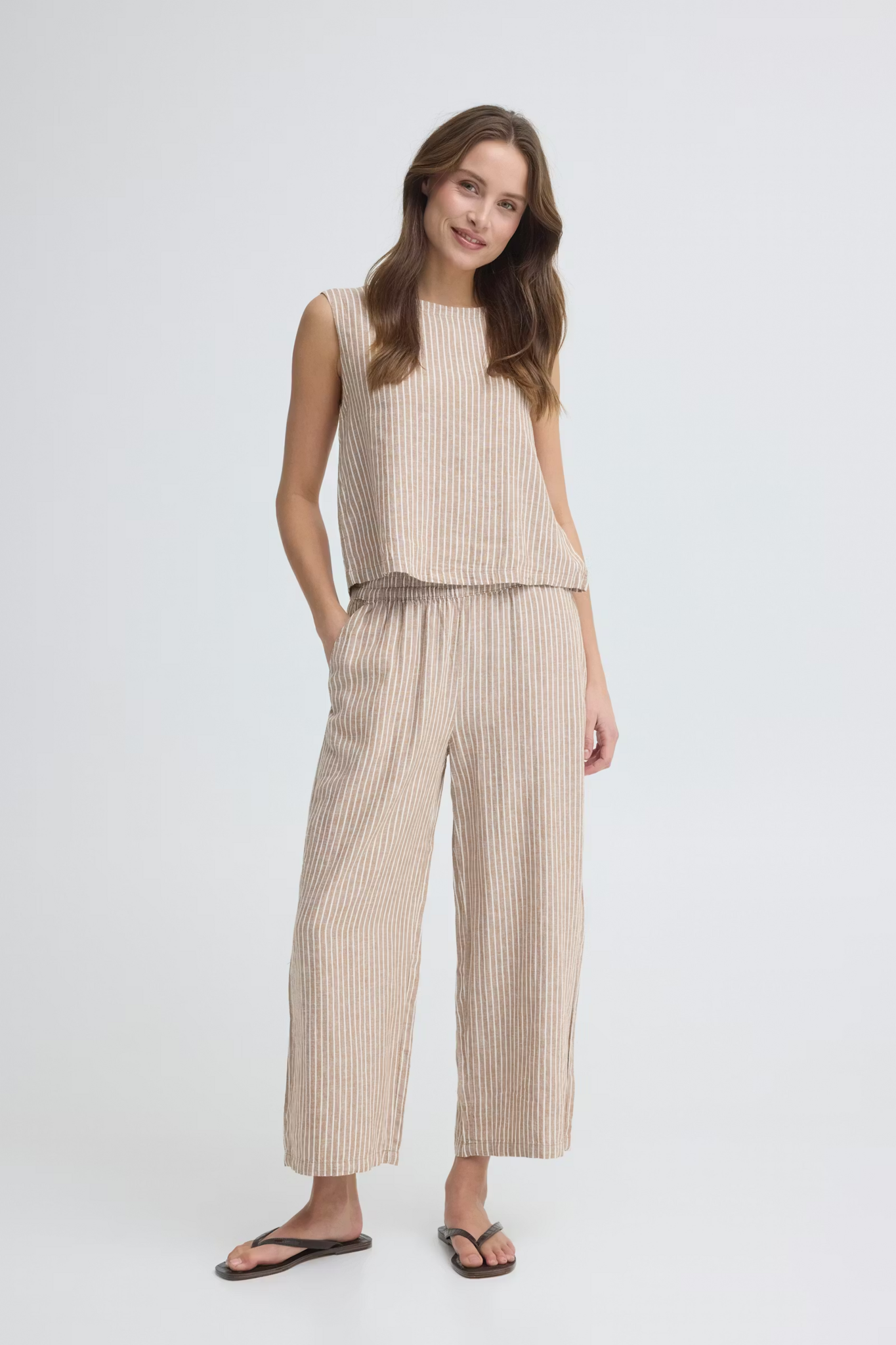 B.Young Falakka Crop Pants
