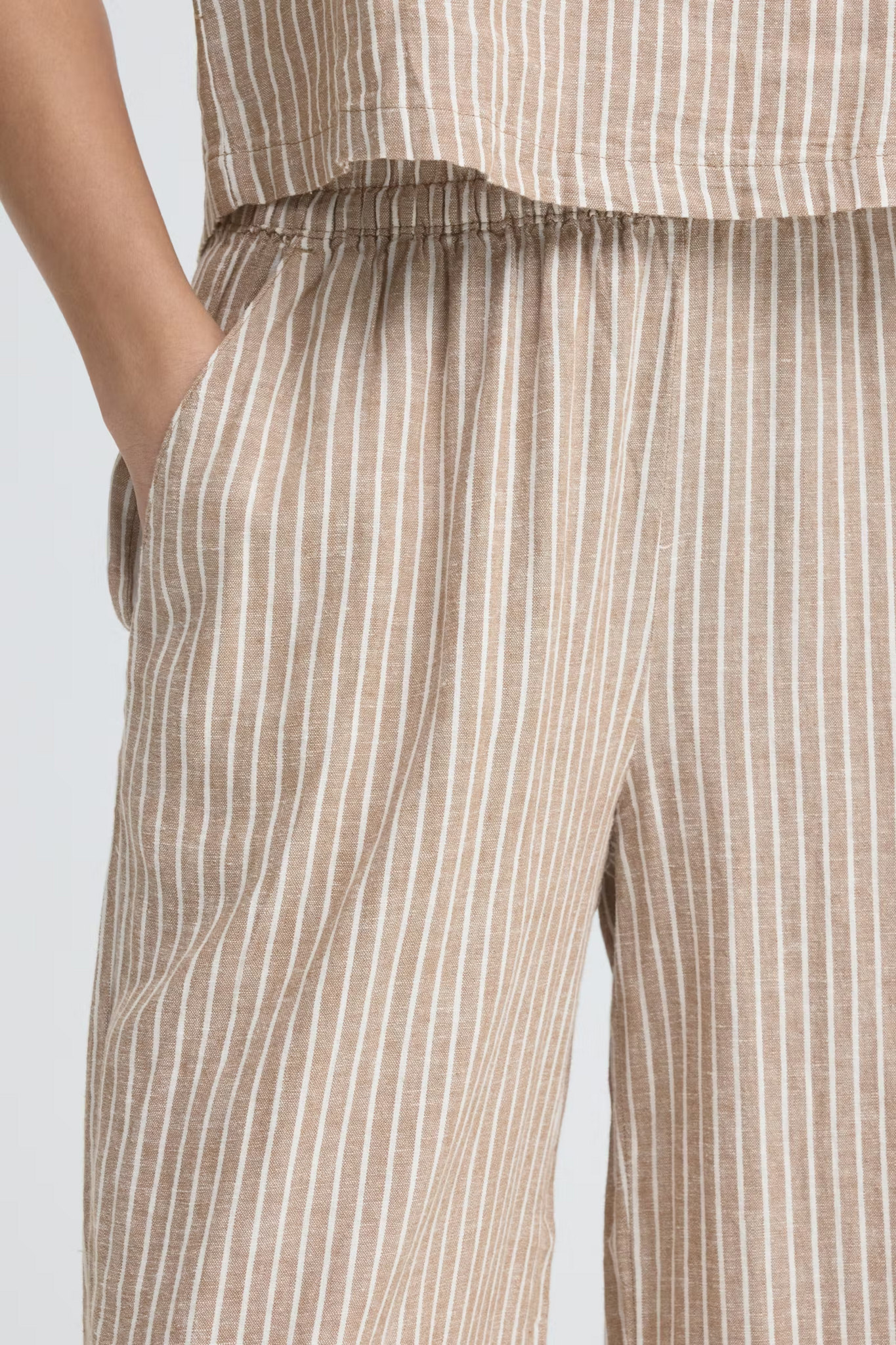 B.Young Falakka Crop Pants