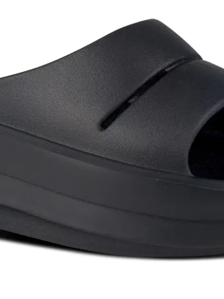 Oofos Oomega Ooahh Slide