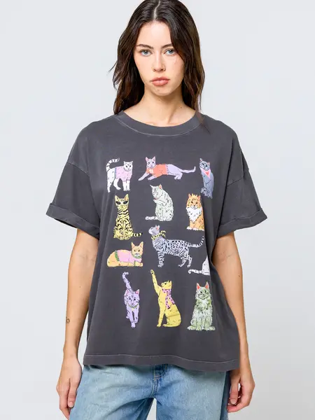 Girl Dangerous Cats Boyfriend Tee