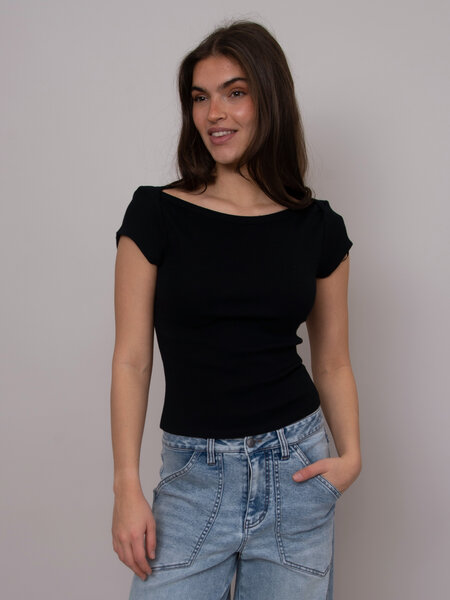 RD Style Kelly Boatneck Cap Sleeve Top