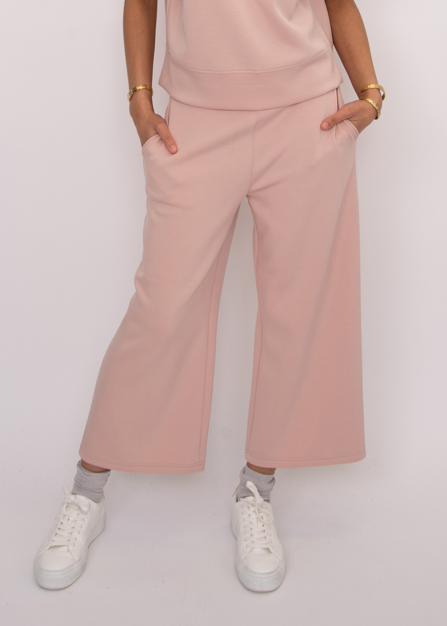 RD Style Victoria Soft Knit Cropped Pant